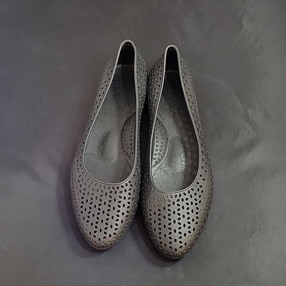 OKABASHI SAMANTHA ROUND TOE SLIP-ON WOMEN"S CUTOUT DESIGN WOMEN"S FLAT SHOE - Picture 3 of 14